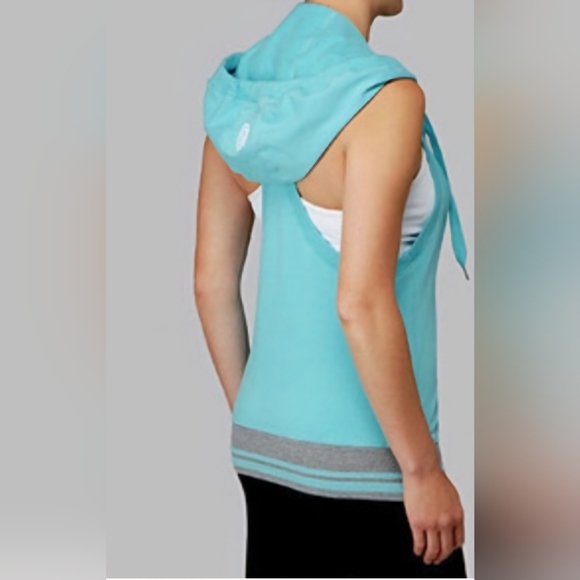 Lululemon Athletica Sz 4 Turquoise Blue Sleeveless Tank Hoodie Sporty&Casual Y2K - Picture 11 of 12